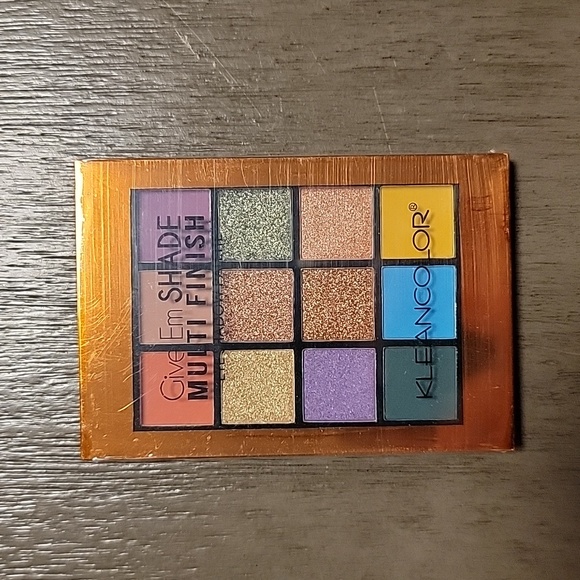 2 FOR $20. Kleancolor "Give Em Shade - Pop" Palette - Picture 3 of 4